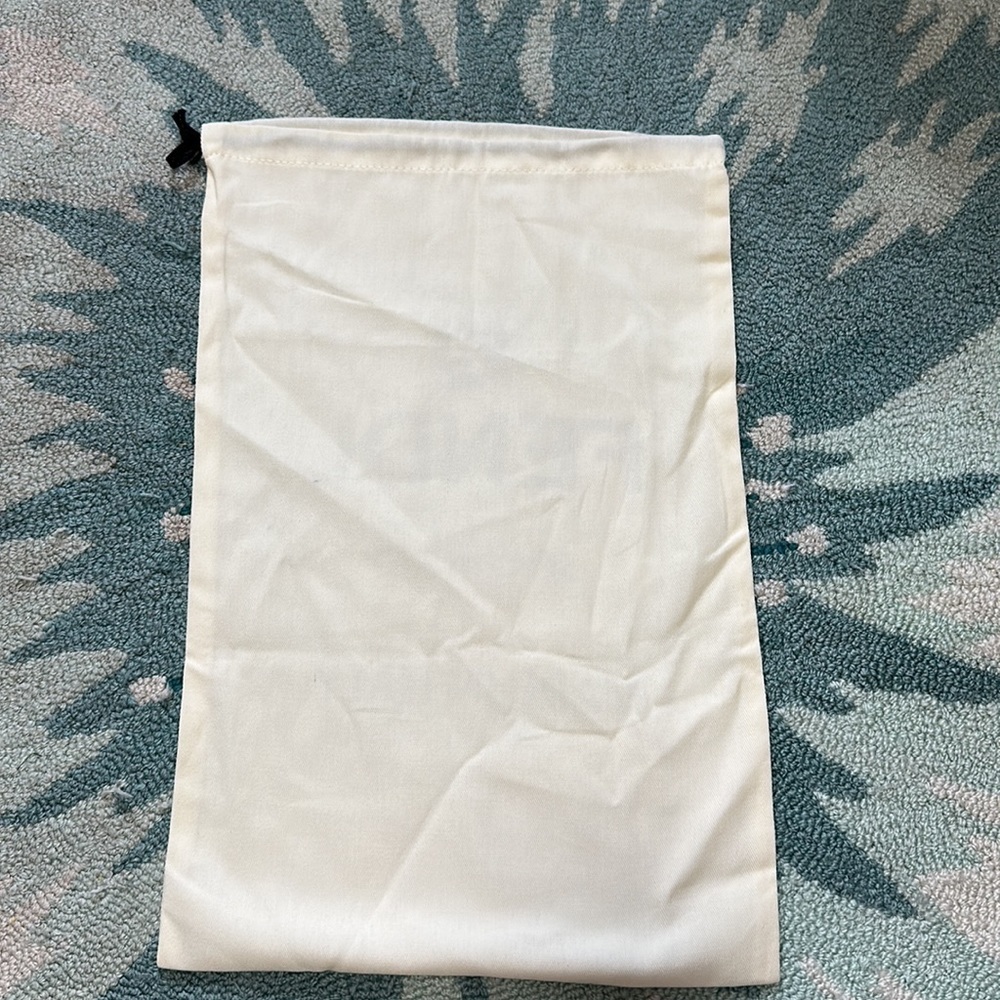 11.5x17.75” Fendi Sneakers Dust Bag - Picture 3 of 4